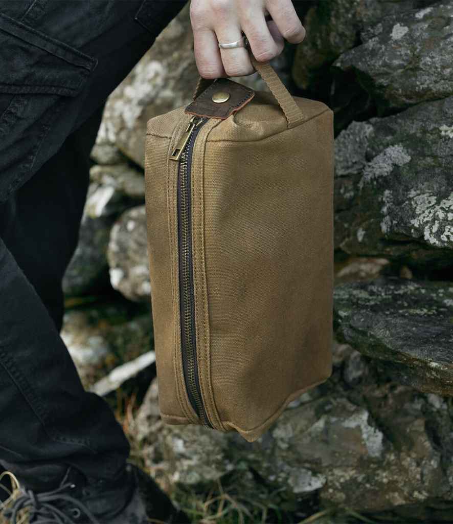 Quadra Heritage Waxed Canvas Wash Bag | Desert Sand - Lancashire Teamwear