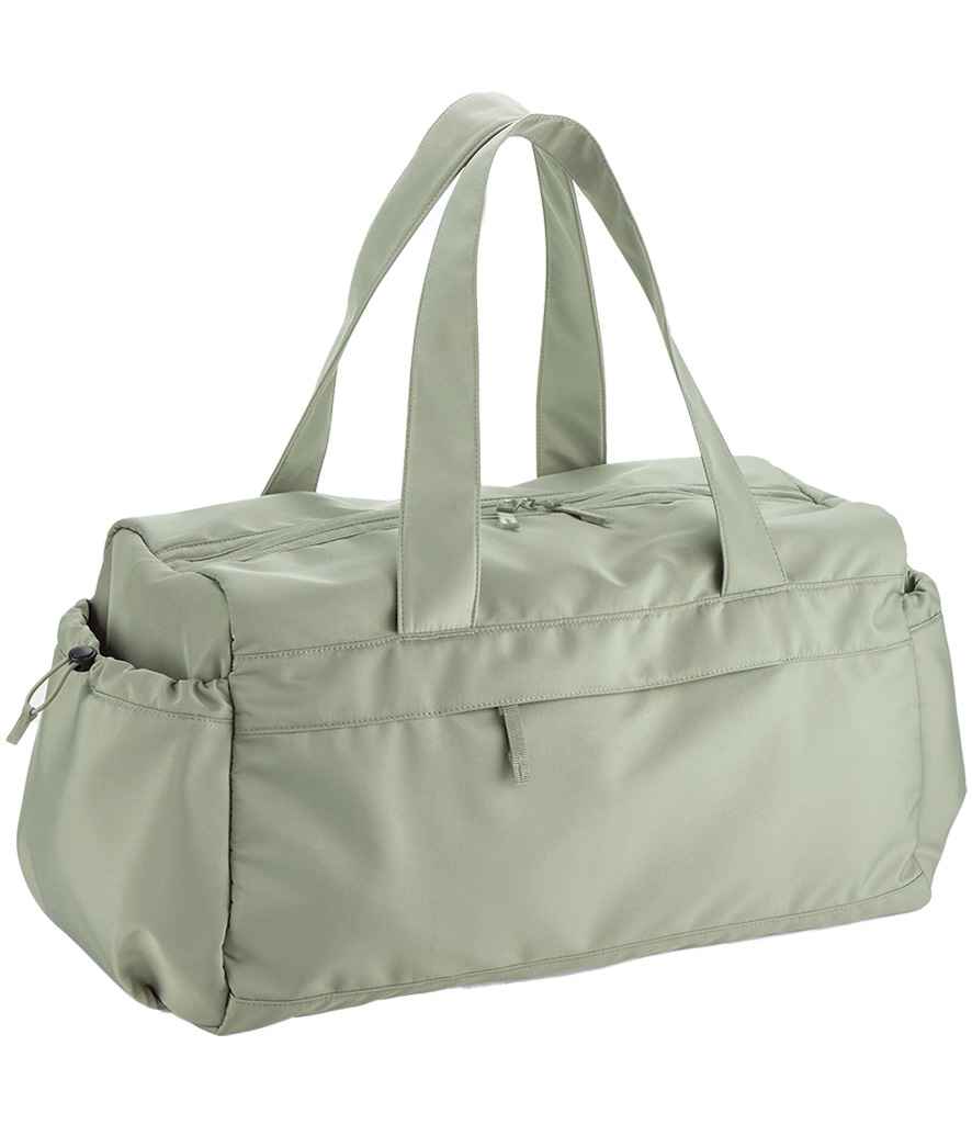 Quadra Studio Holdall | Fresh Green Bag - Lancashire Teamwear