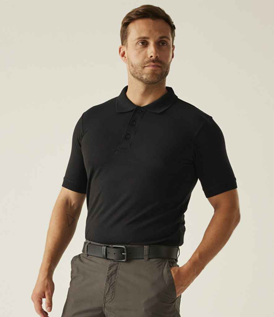 Regatta Classic Piqué Polo Shirt | Black - Regatta Professional - Lancashire Teamwear