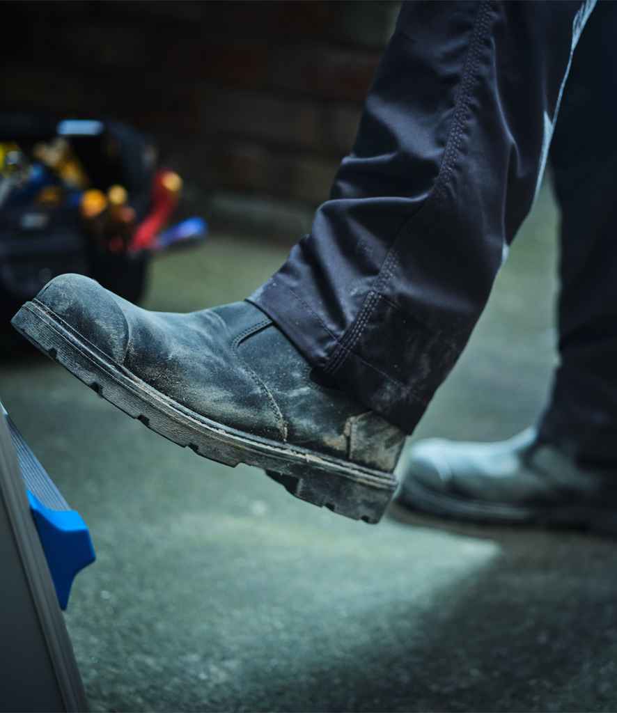 Regatta Safety Footwear Waterproof S3 Dealer Boots | Black - Lancashire Teamwear