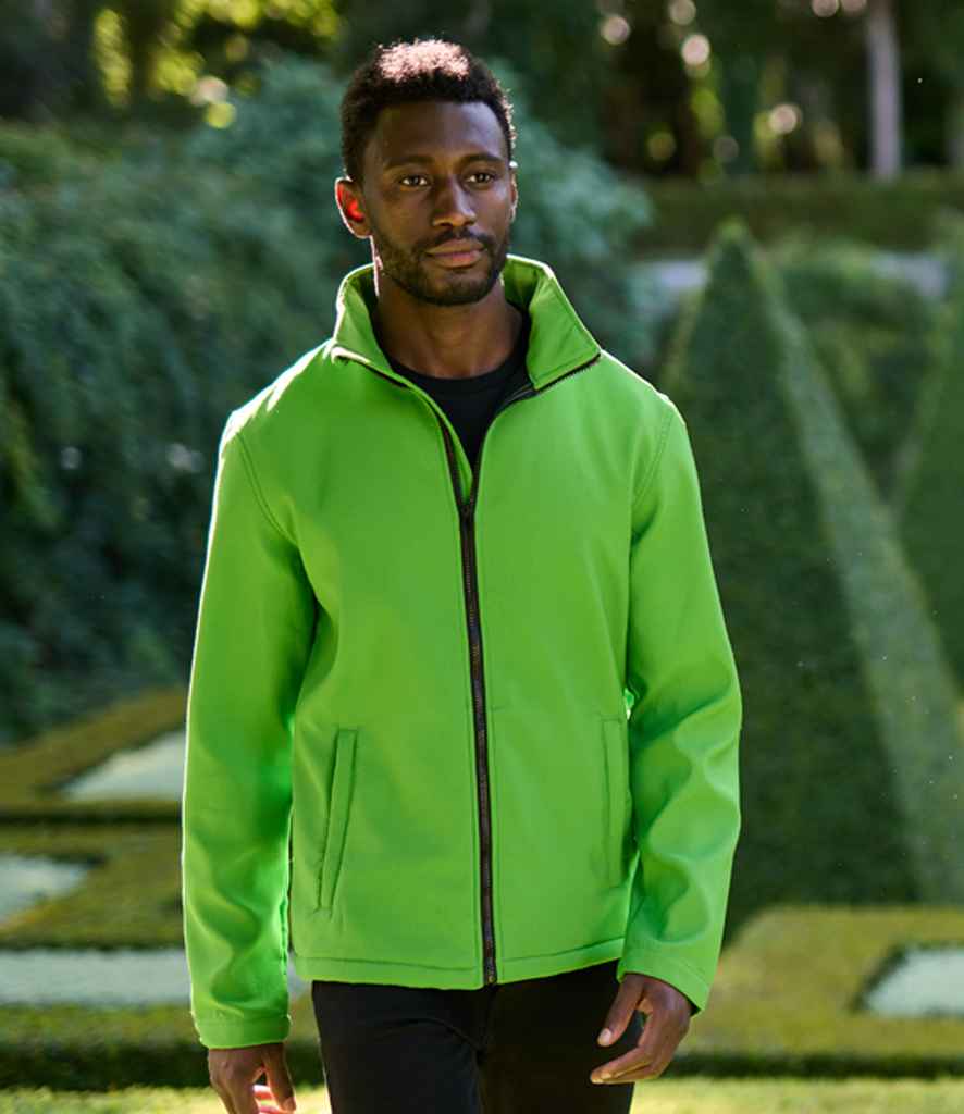Regatta Ablaze Printable Soft Shell Jacket | Extreme Green/Black - Regatta Professional - Lancashire Teamwear