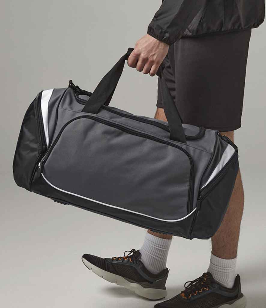 Quadra Pro Team Holdall | Graphite Grey/Black/White Bag - Lancashire Teamwear