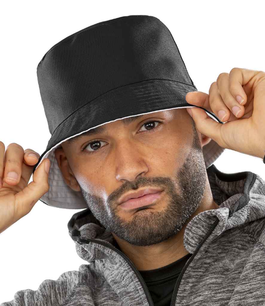 Result Genuine Recycled Core Reversible Bucket Hat | Black/White Headwear - Lancashire Teamwear