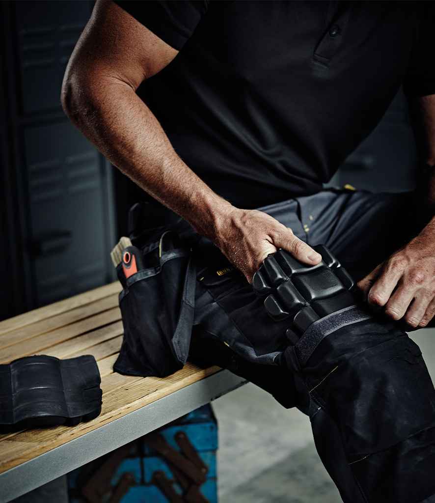 Regatta Knee Pads | Black - Regatta Professional Accessory - Lancashire Teamwear