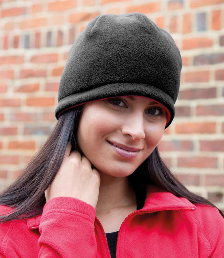 Result Reversible Fleece Skull Hat | Black/Red - Result Winter Essentials Headwear - Lancashire Teamwear